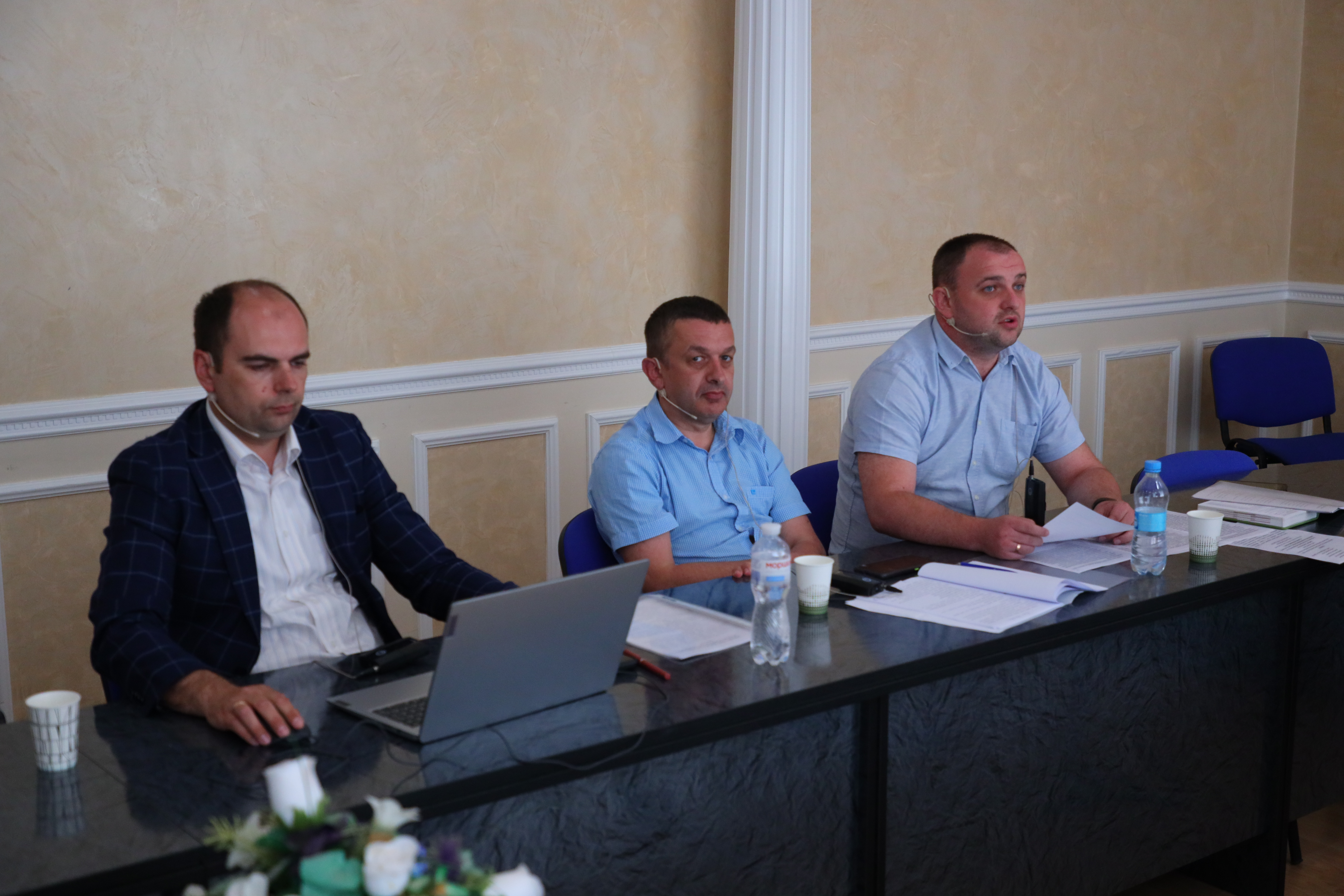 Члени разової спеціалізованої ради